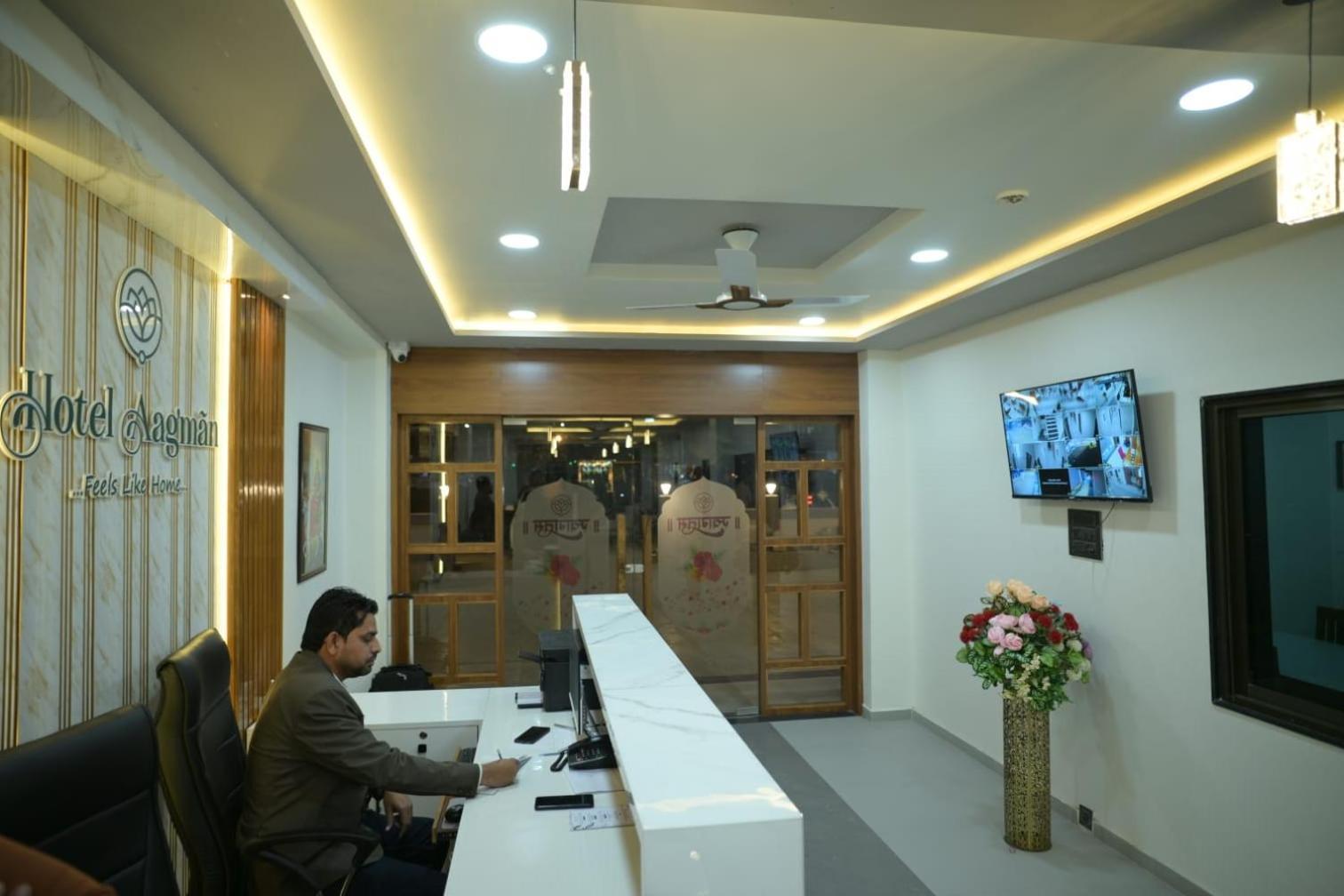 Hotel Aagman Palanpur Exterior photo